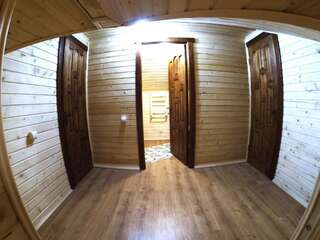 Отель Charda Буковель Двухместный номер в мансарде с 1 кроватью и общей ванной комнатой-7